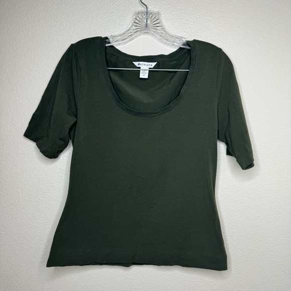 Athleta | Outbound Scoop Neck Short Sleeve Tee | Medium Aspen Olive - Picture 1 of 4